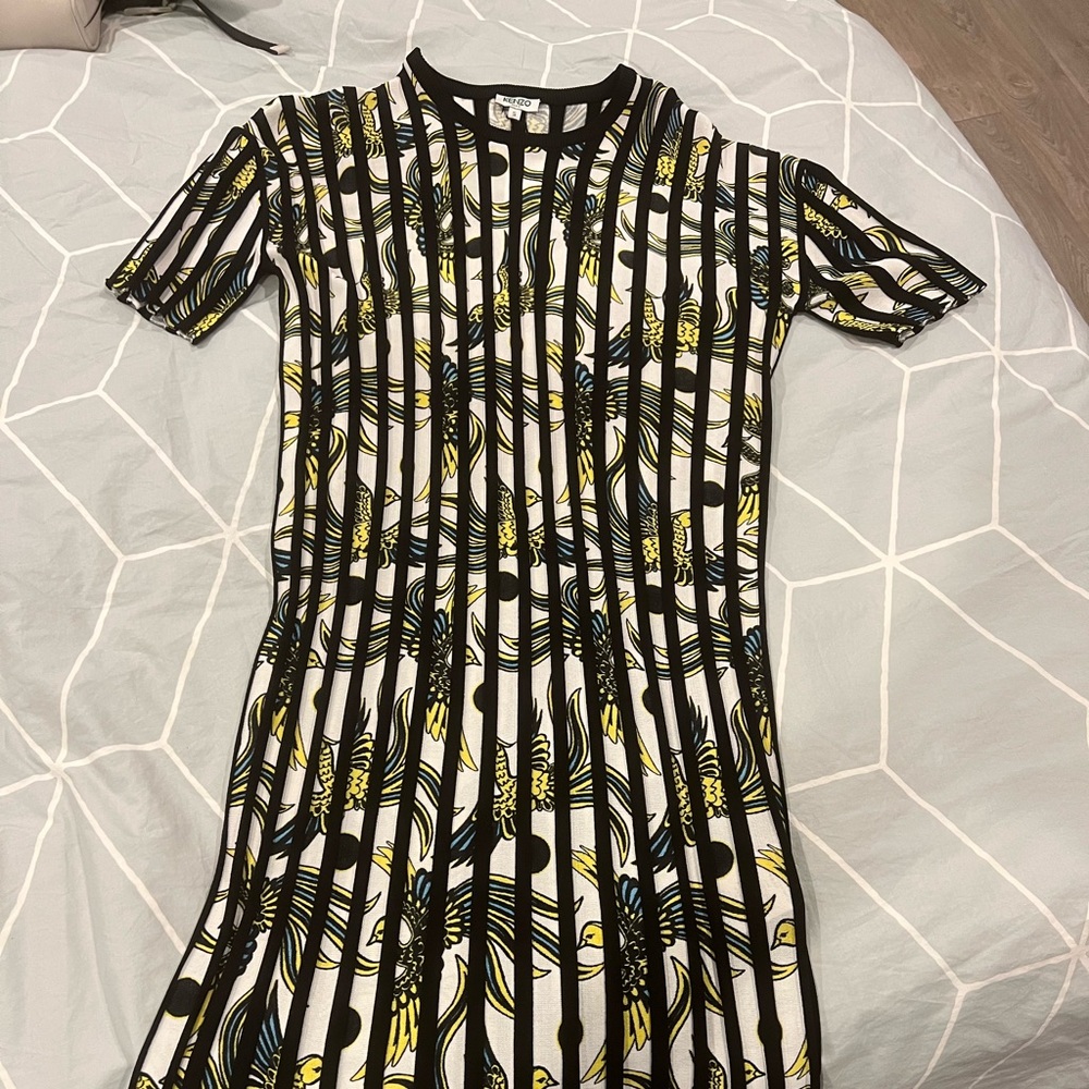 Kenzo size S. New with tag.